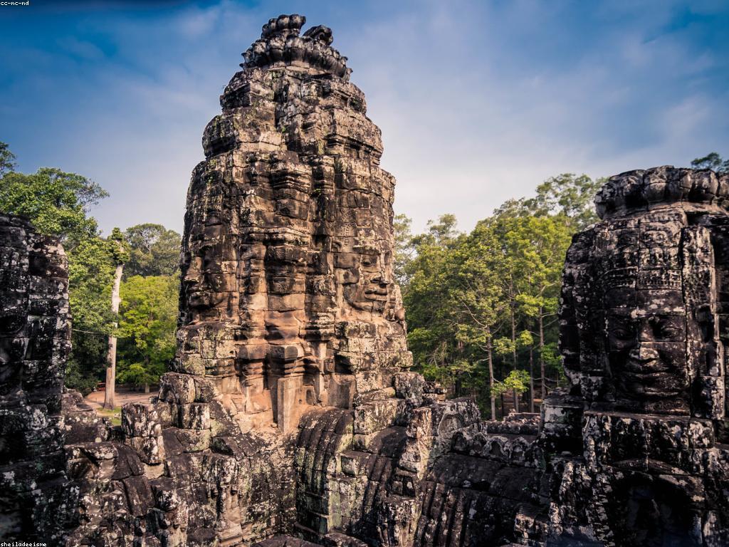 កំសាន្តក្នុងប្រទេសកម្ពុជា: របៀបស្វែងរកកន្លែងទេសចរណ៍ដែលគួរឱ្យចាប់អារម្មណ៍